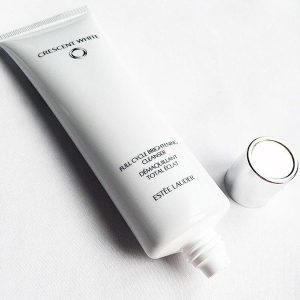 Sữa rửa mặt Estee Lauder Crescent White