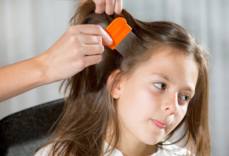 Mất cân bằng nội tiết tố là một trong những nguyên nhân gây rụng tóc ở trẻ 