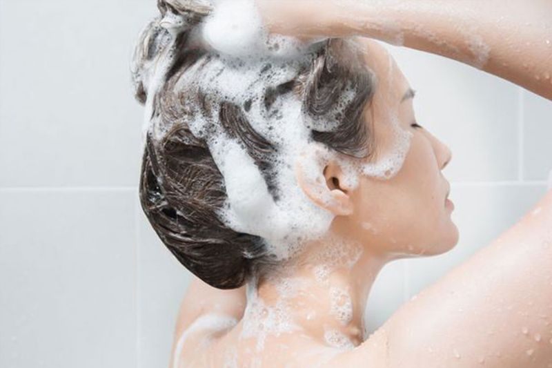 Nắm rõ quy trình gội đầu đúng cách để chăm sóc tóc