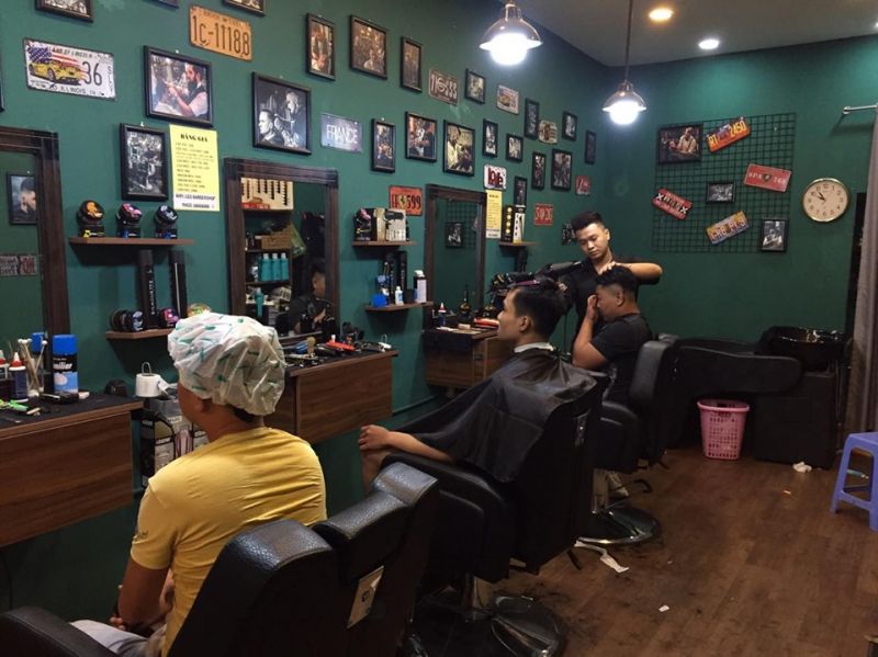 Tiệm cắt tóc nam Tân BarberShop