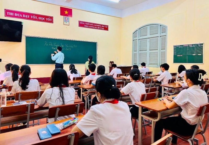 Trường THCS Hưng Thạnh ở Cần Thơ