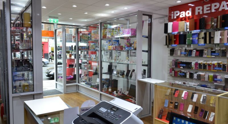Cửa hàng phụ kiện điện thoại ở Cần Thơ FPT shop